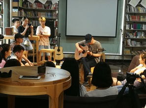 跨界對(duì)話 產(chǎn)品藝術(shù)設(shè)計(jì)師生與音樂人馮翔的武漢文化唱談